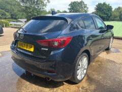 2017 MAZDA MAZDA3 2.0 SKYACTIV-G SPORT NAV HATCHBACK — photo 4