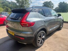 2018 VOLVO XC40 2.0 D3 R-DESIGN SUV — photo 4