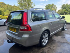2015 VOLVO V70 2.0 D4 SE LUX ESTATE — photo 4