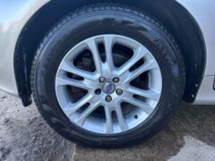 VOLVO XC60 2.4 D4 SE LUX NAV SUV 5DR DIESEL AUTO AWD EURO 6 — photo 8