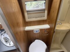 AUTO-TRAIL EXCEL 600B mOTORHOME — photo 9