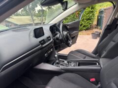 2018 MAZDA MAZDA3 2.0 SKYACTIV-G SPORT NAV HATCHBACK — photo 11