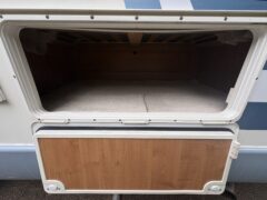 AUTO-TRAIL EXCEL 600B mOTORHOME — photo 3