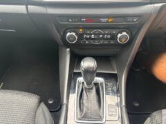 2018 MAZDA MAZDA3 2.0 SKYACTIV-G SPORT NAV HATCHBACK — photo 19