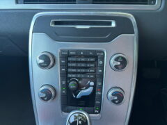 2015 VOLVO V70 2.0 D4 SE LUX ESTATE — photo 17