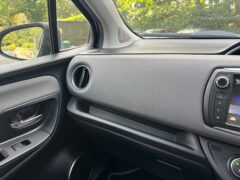 2017 TOYOTA YARIS 1.5 VVT-H ICON HATCHBACK — photo 19