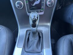 VOLVO XC60 2.4 D4 SE LUX NAV SUV 5DR DIESEL AUTO AWD EURO 6 — photo 16
