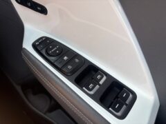 2017 KIA NIRO 1.6H GDI FIRST EDITION SUV — photo 28