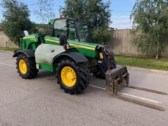 JOHN DEERE 3220 TELEHANDLER — photo 2