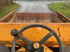 THWAITES 6 TON STRAIGHT SKIP DUMPER — photo 6