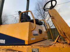 THWAITES 6 TON STRAIGHT SKIP DUMPER — photo 11