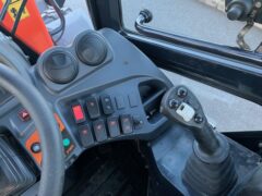 KUBOTA R085 PIVOT STEER WHEELED LOADING SHOVEL — photo 6