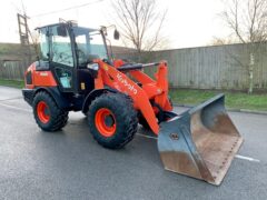 KUBOTA R085 PIVOT STEER WHEELED LOADING SHOVEL — photo 13